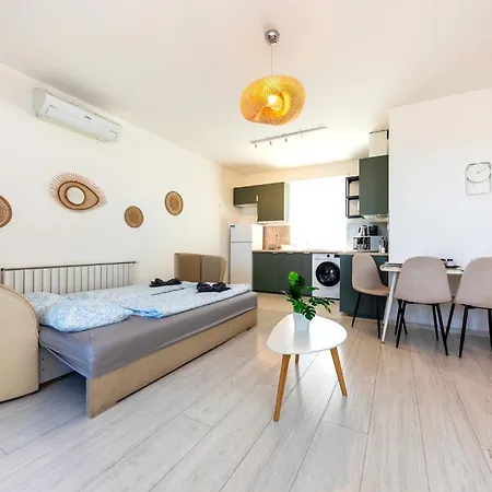Prime - Floor 1-bedroom With Balcony Lejlighed Budapest