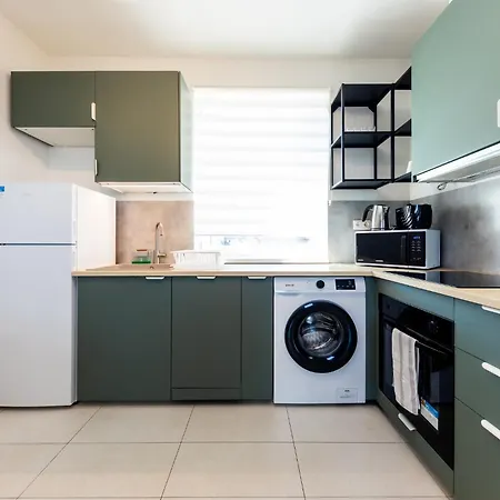 Prime - Floor 1-bedroom With Balcony * Budapest