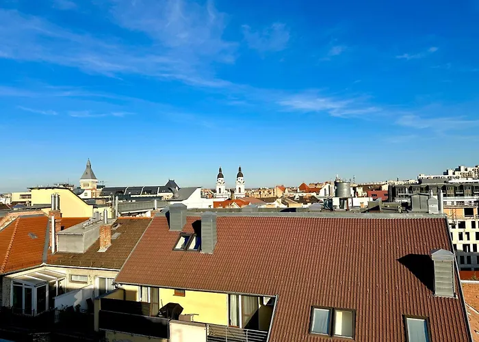 Prime - Floor 1-bedroom With Balcony Budapeste