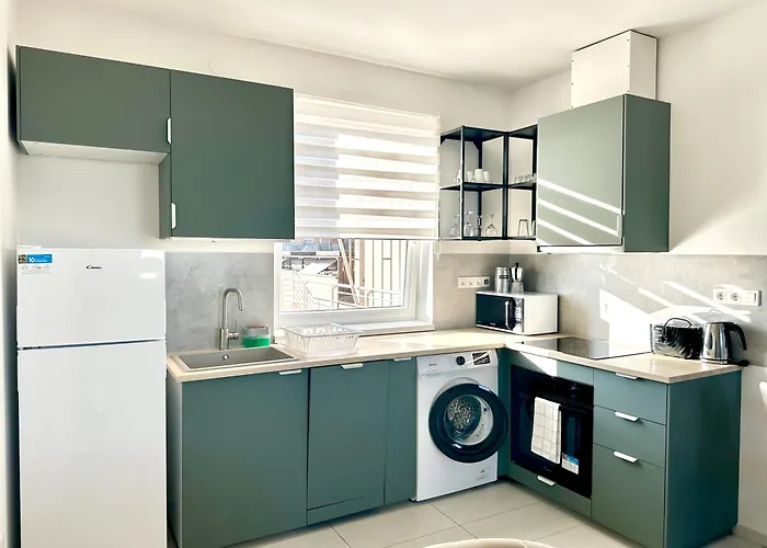 Prime - Floor 1-bedroom With Balcony